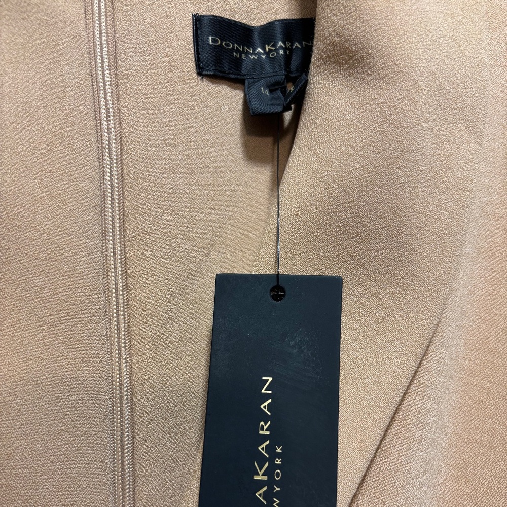 DONNA KARAN CREPE FIT AND FLARE DRESS WITH BELT - Picture 5 of 5